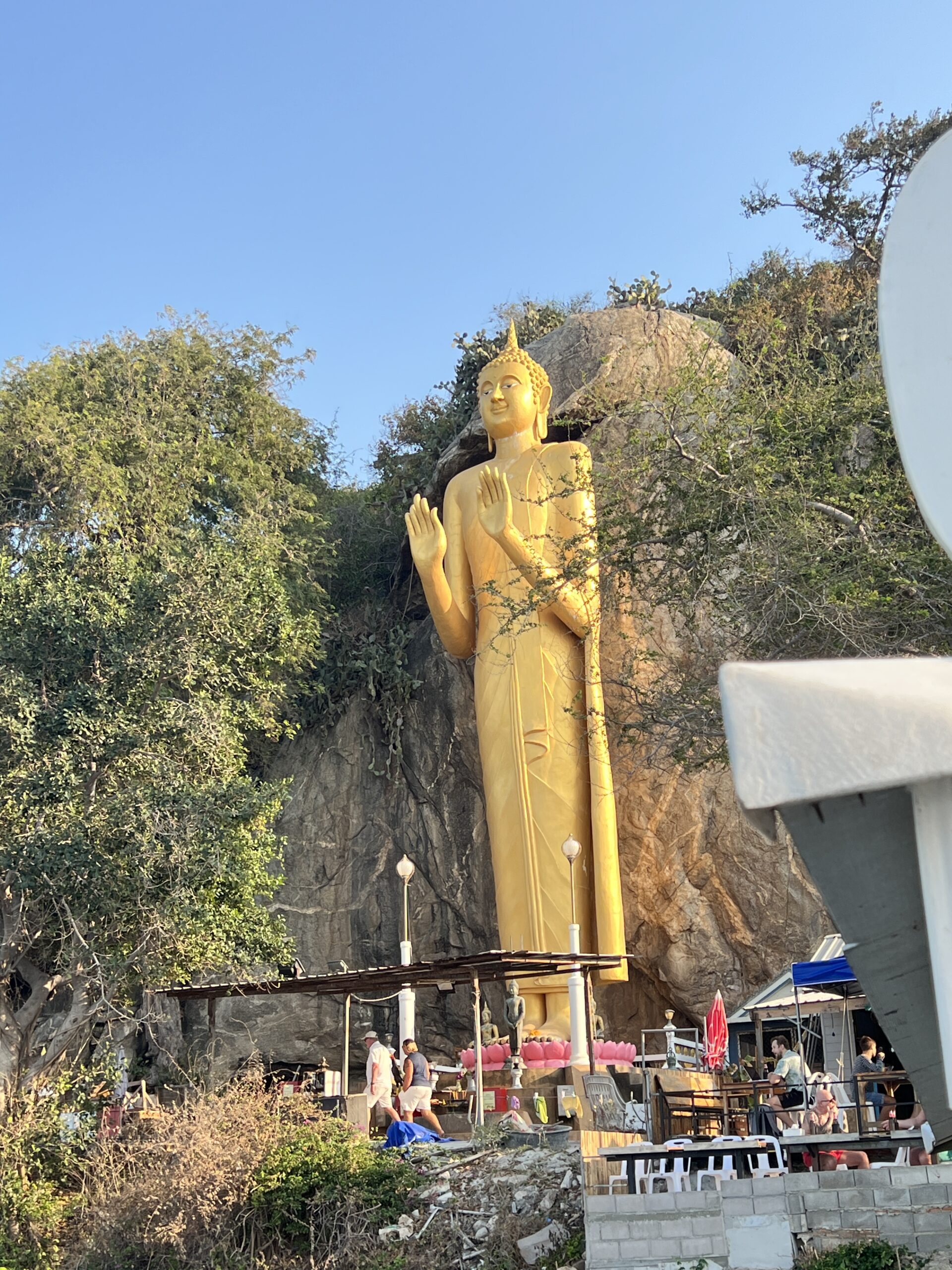 วัดเขาตะเกียบ