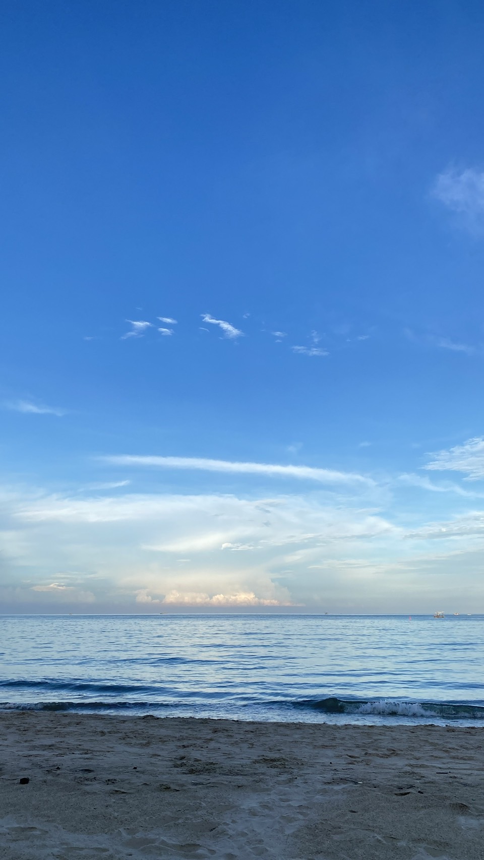 หาดสวนสนประดิพัทธ์